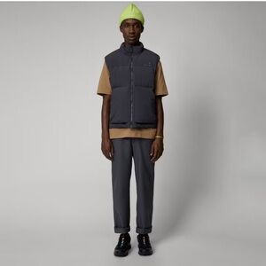 The arrivals Goose Down AER Puffer Vest size M/ L